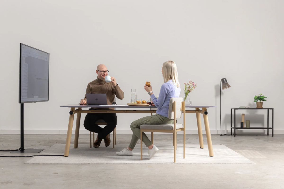 SELKA furniture design and manufacturing – collaboration around a meeting table